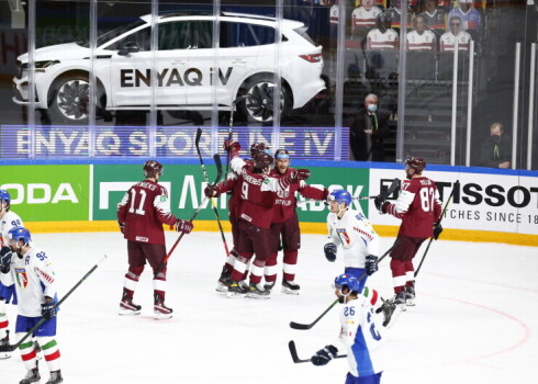 ЧМ по хоккею: сборная Латвии разгромила Италию