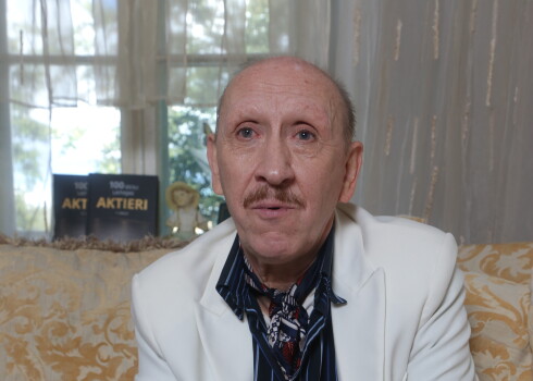 Šobrīd Plēpis izmantojot Austrumu medicīnas pieejamās iespējas, kas varētu palīdzēt atdzīvināt redzes nervus. Viktorija stāsta, ka viena procedūra maksājot 50 eiro.