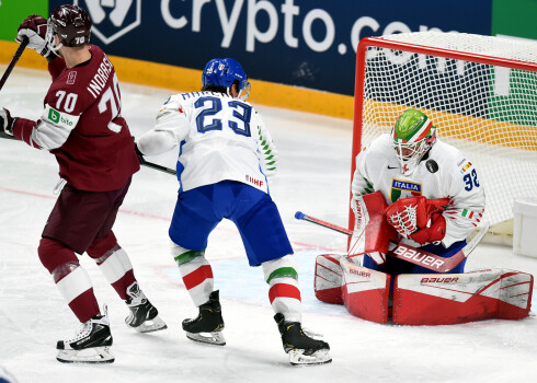 Pasaules čempionāta spēle hokejā starp Latvijas un Itālijas valstsvienībām arēnā ''Rīga''.