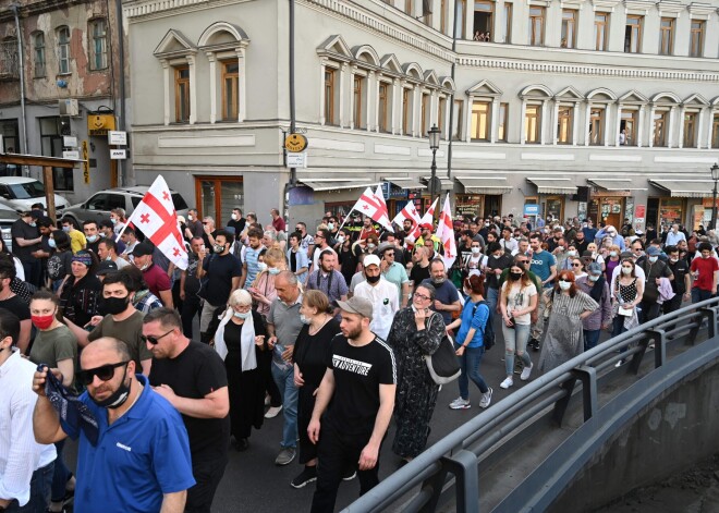 Gruzijā 2000 cilvēku protestē pret hidroelektrostaciju būvniecību