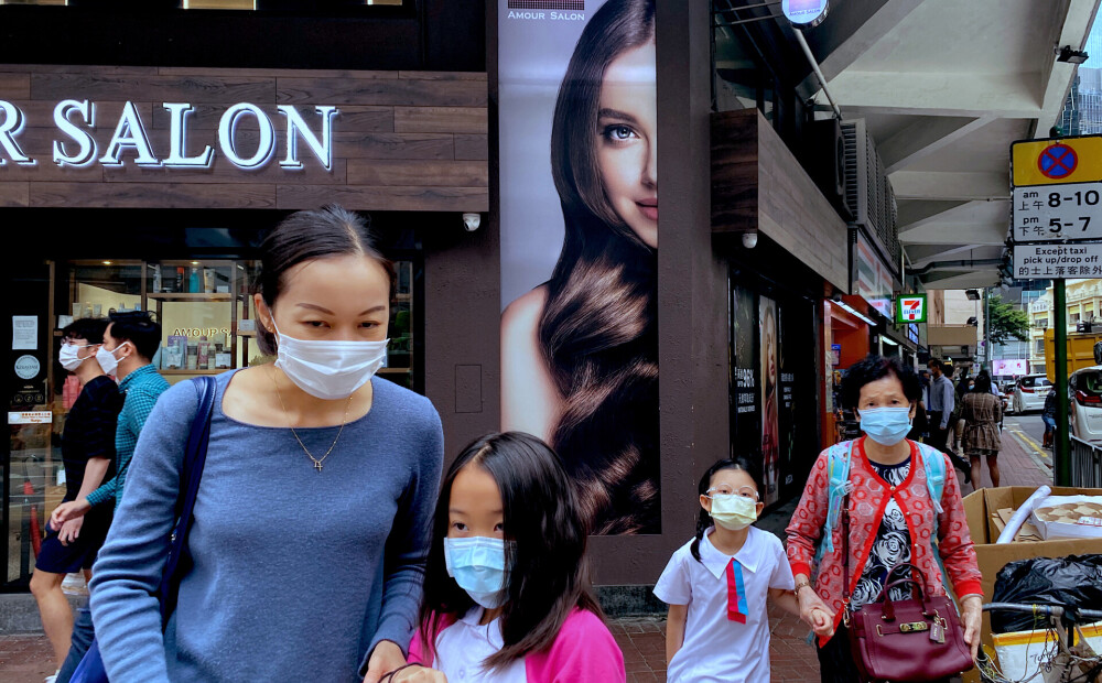 Honkongai var nākties izmest miljoniem neizlietotu Covid-19 vakcīnu devu
