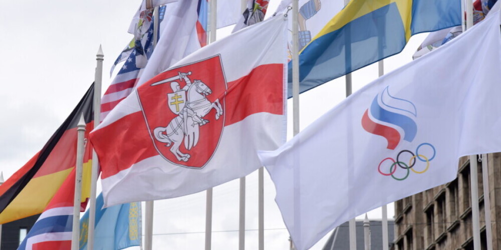 Международная федерация хоккея обратилась в мэрию Риги по поводу замены белорусского флага
