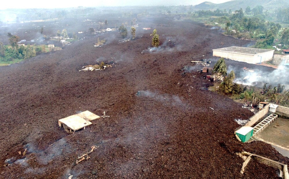 FOTO: bija ciemats, nav ciemata - posts pēc vulkāna izvirduma pie Gomas