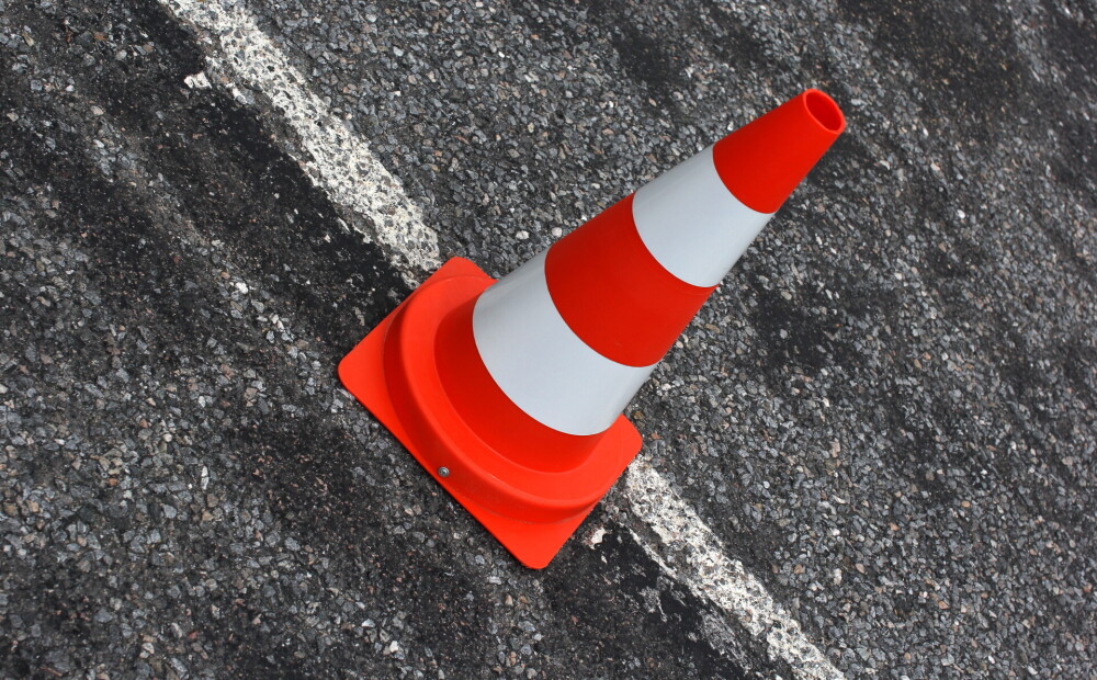 Atrastu kara laika lādiņu dēļ slēgta satiksme pa autoceļu Inciems