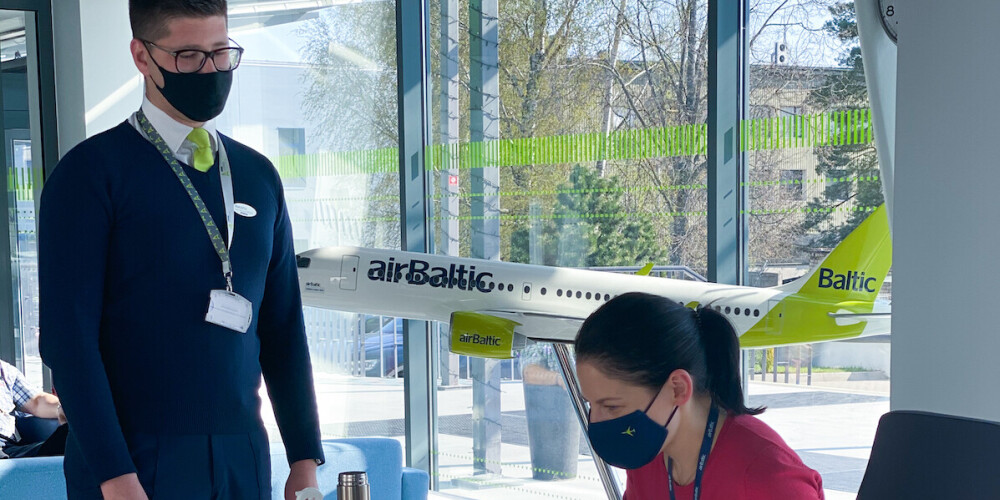 "airBaltic" kolektīvā vakcinēti teju 70% darbinieku