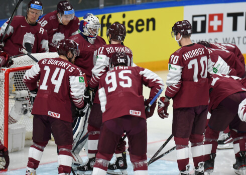 Pēc četrām kārtām Latvijas hokeja izlase sekmīgākie pasaules čempionātā, spēlējot mazākumā