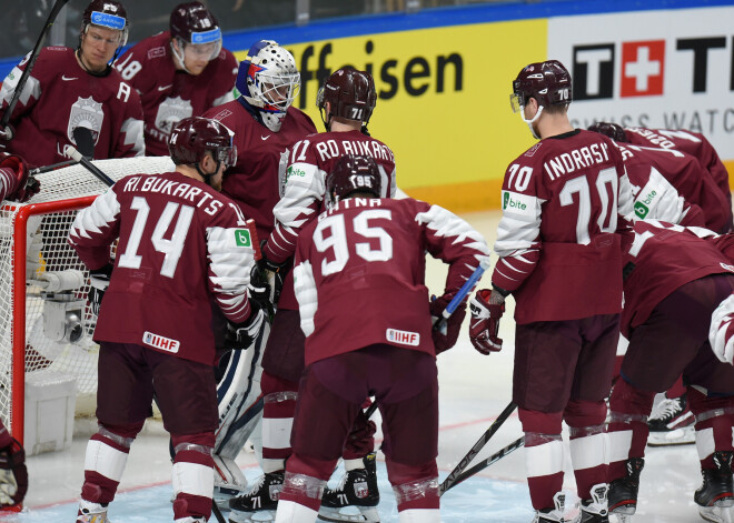 Pēc četrām kārtām Latvijas hokeja izlase sekmīgākie pasaules čempionātā, spēlējot mazākumā