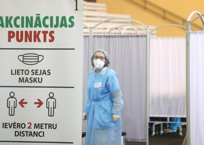 Jūnija sākumā bez iepriekšēja pieraksta turpinās vakcinēt seniorus