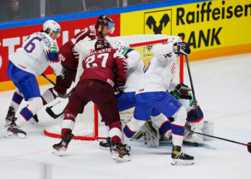 Норвегия одержала вторую победу на ЧМ-2021, по буллитам обыграв Латвию
