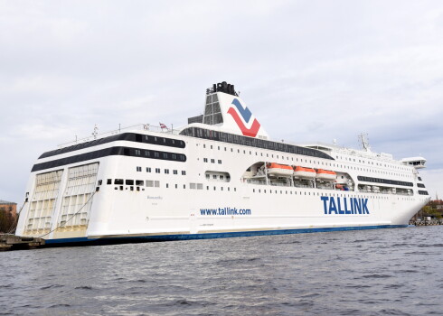 Prāmis "Tallink" piestātnē.