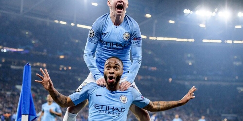 «Манчестер Сити» (полное название — Футбольный клуб «Манчестер Сити», англ. Manchester City Football Club) — английский профессиональный футбольный клуб из Манчестера, выступающий в Премьер-лиге, высшем дивизионе в системе футбольных лиг Англии. Был основан в 1880 году под названием «Сент Маркс (Уэст-Гортон)» (англ. St. Mark's (West Gorton)). В 1887 году был переименован в «Ардуик» (англ. Ardwick A.F.C.). С 1894 года называется «Манчестер Сити».