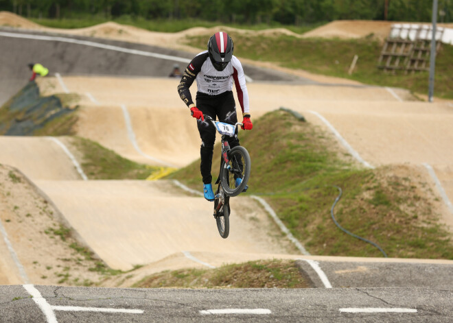 Babris izcīna trešo vietu Pasaules kausa trešajā posmā BMX superkrosā