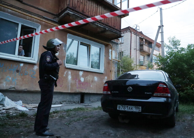 Krievijā bijušais policists sašāvis nacionālās gvardes līdzstrādnieku un deviņus gadus vecu meiteni