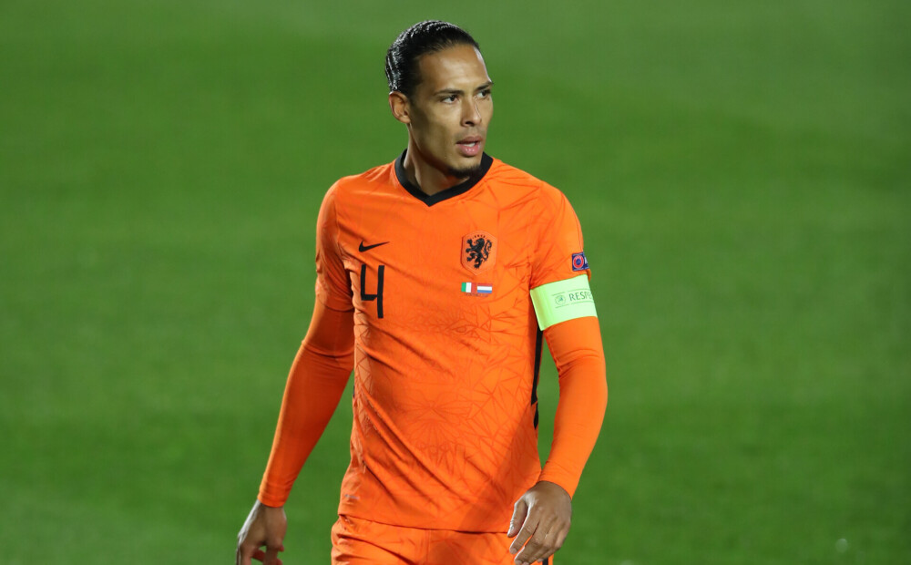 Nīderlandes futbola izlasei Eiropas čempionāta finālturnīrā nepalīdzēs aizsardzības balsts van Dijks