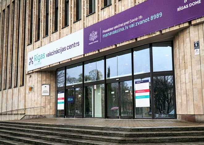 Сениоры без предварительной записи могут вакцинироваться в четверг, пятницу и выходные дни в Риге