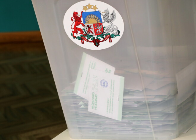 Divās piektdaļās pašvaldību pārliecinošas uzvaras vēlēšanās guvuši esošie vietvaru vadītāji