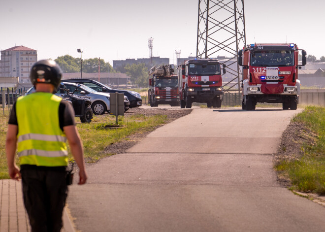 7. jūnijā, piedaloties operatīvo dienestu un uzņēmuma pārstāvjiem, uzņēmuma SIA „Riga fertilizer terminal” teritorijā norisinājās vietējā līmeņa praktiskās civilās aizsardzības mācības, portālu Jauns.lv informēja Rīgas brīvostas pārvaldē.