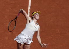 Par "French Open" titulu cīnīsies Pavļučenkova un Krejčīkova
