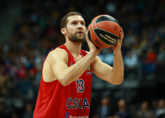 Jāņa Strēlnieka gaitas Maskavas CSKA krietni pabobjāja vairāki savainojumi.