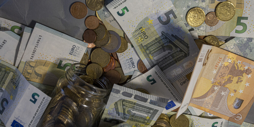 Rosina novirzīt vēl 75 miljonus eiro atbalsta pasākumiem Covid-19 krīzē