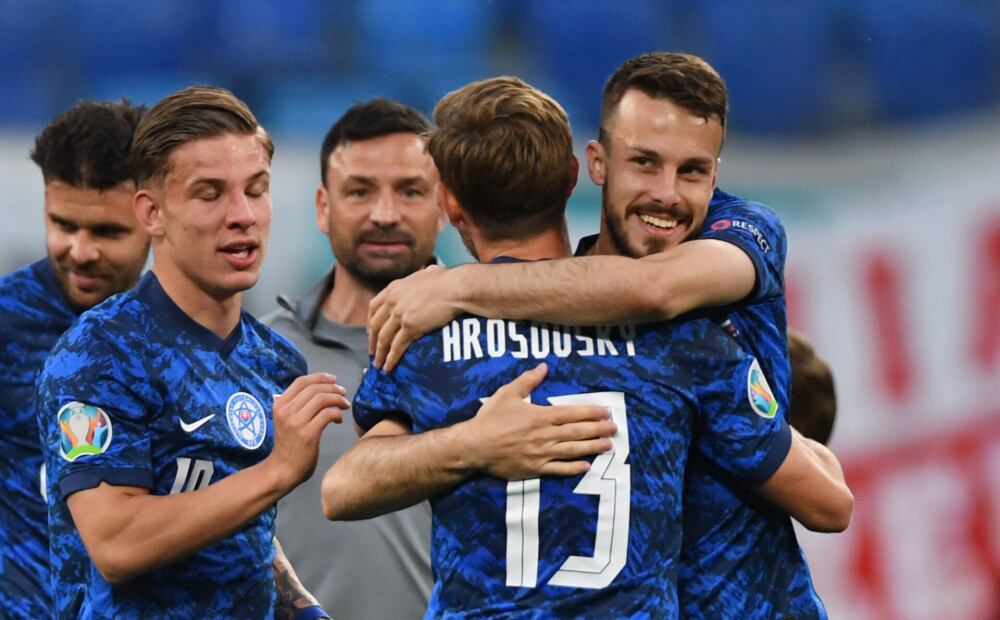 Slovākijas futbolisti negaidīti uzvar Poliju