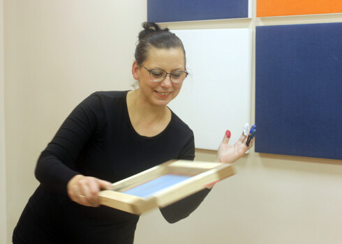 “Šo gadu ceru pavadīt radoši,” tekstilmāksliniece Lilita Bauģe pošas personālizstādei.