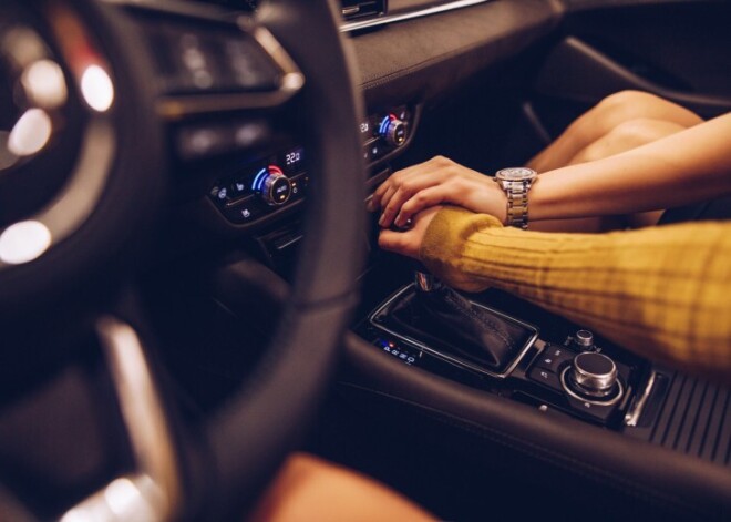 Чем опасен секс в автомобиле летом?