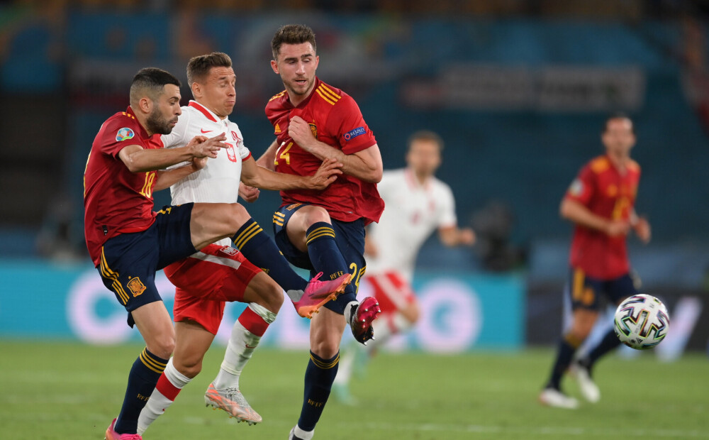 Spānijas izlase nenotur pārsvaru pret Poliju un finālturnīrā vēlreiz spēlē neizšķirti