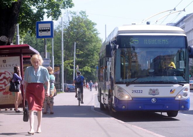 Sabiedriskais transports Rīgā svētkos nebūs bezmaksas