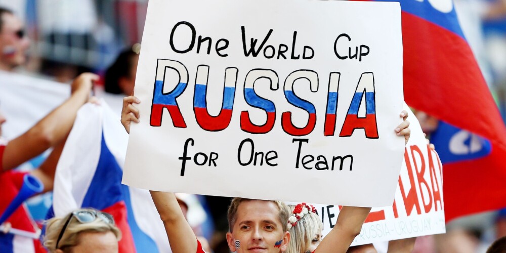 Nomainiet banku, "Google" kontu un pasi: kā Krievija izspiego sporta fanus