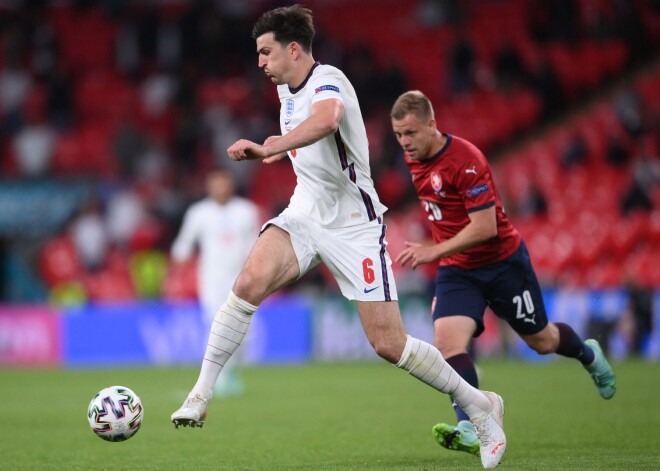 Anglijas futbolisti izcīna pirmo vietu apakšgrupā