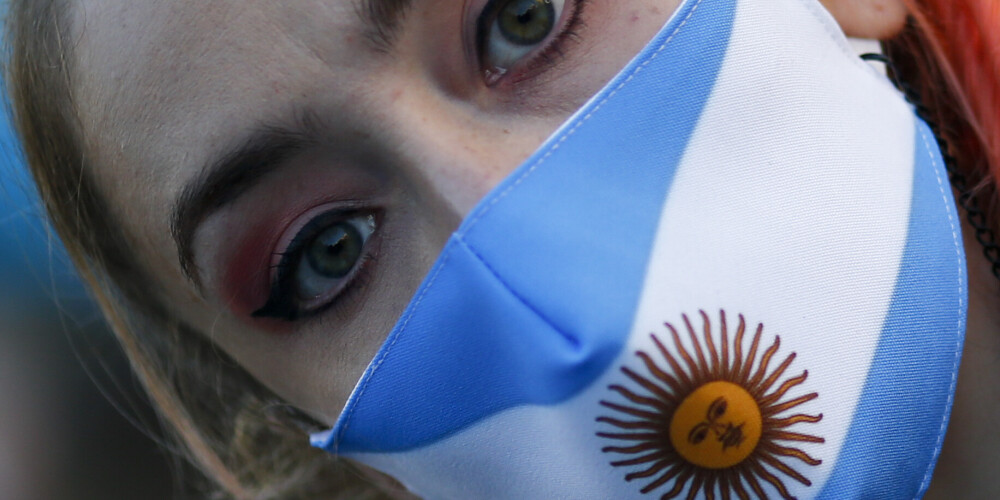 Argentīna vienojusies ar kreditoriem, lai novērstu defoltu