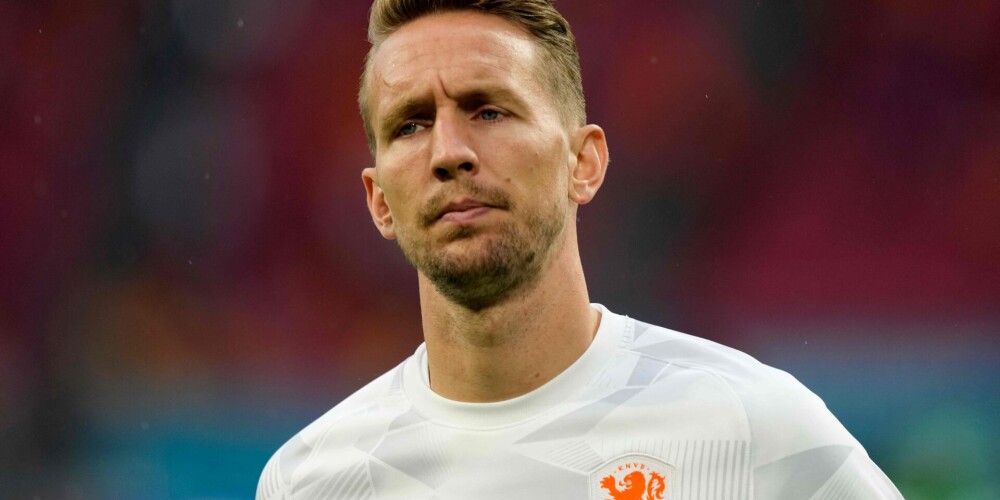 Nīderlandes izlases uzbrucējam de Jongam Eiropas čempionāts ir beidzies