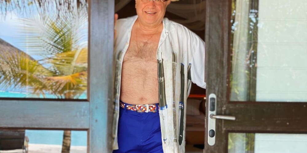 Стальной пресс, волосатая грудь: пляжное фото 75-летнего Петросяна произвело фурор