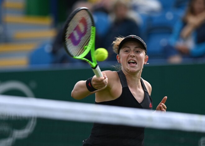 Ostapenko sasniedz Īstbornas "WTA 500" turnīra finālu