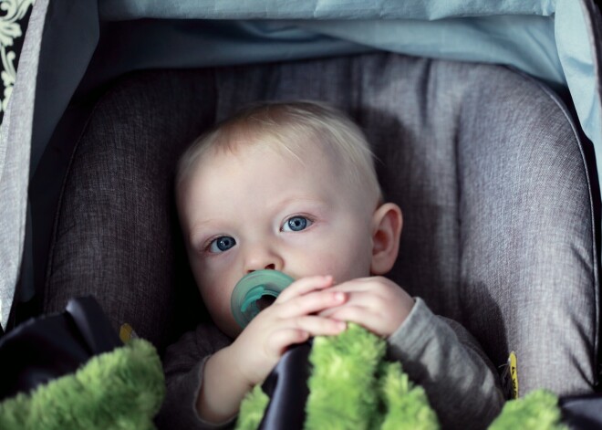 Забытый в машине 3-летний ребенок умер от жары