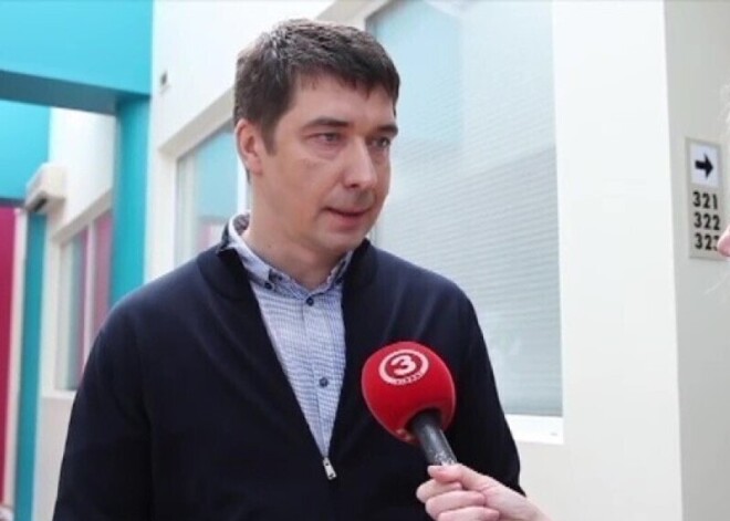 Tiesai nodod krāpšanā apsūdzētā tiesu izpildītāja Veinberga, notāres un vēl trīs personu lietu