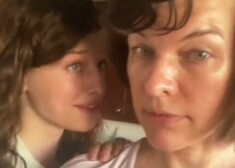 Milas Jovovičas meita parāda video ar mammu. Viņas ir apbrīnojami līdzīgas