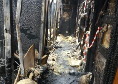 Atpazītas visas nelegālajā hostelī Merķeļa ielā ugunsgrēkā bojāgājušās personas