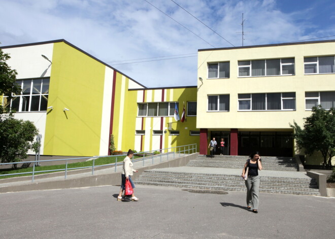 Кредит в размере 700 000 евро: Рижская дума решила отремонтировать учебные заведения