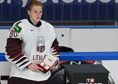 Ушел из жизни 24-летний вратарь латвийской сборной по хоккею Матис Кивлениекс