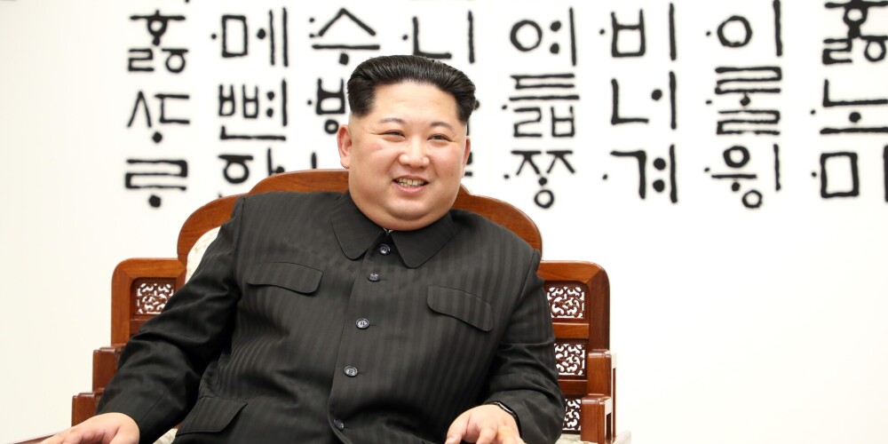 Ziemeļkorejā tauta atkal masveidā histēriski raud, šoreiz – par valsts līdera Kima Čenuna novājēšanu