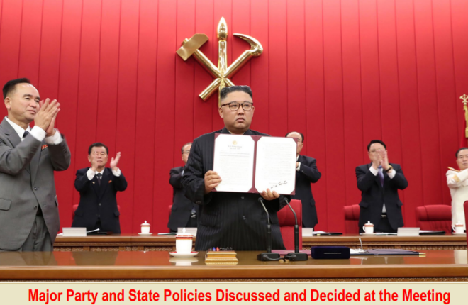 Ziemeļkorejas izdotajā propagandas žurnālā “Koreja” jaunākajā numurā publicētajās fotogrāfijās var redzēt, ka Kims Čenuns pamatīgi novājējis.