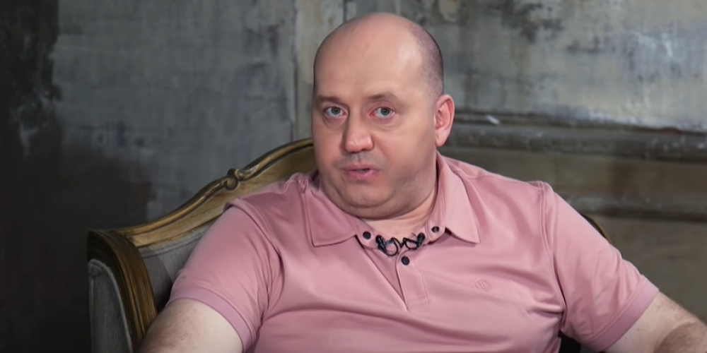 Серге́й Алекса́ндрович Буруно́в (род. 6 марта 1977, Москва, СССР) — российский актёр театра и кино, актёр озвучивания и пародист. Известен своим участием в российском телешоу «Большая разница» на «Первом канале». В рамках программы спародировал наибольшее количество персон и имеет наивысший зрительский рейтинг и интерес (количество проголосовавших и просмотревших его профиль). Кроме того, снимается в кино и рекламе, участвует в дубляже зарубежных художественных фильмов, ранее озвучивал телесериалы и компьютерные игры.