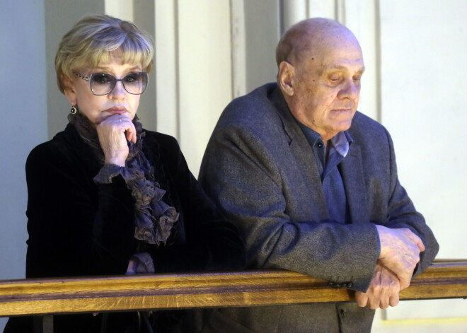 "Смерть неминуема": вдова Баталова цинично обратилась к потерявшей мужа Алентовой