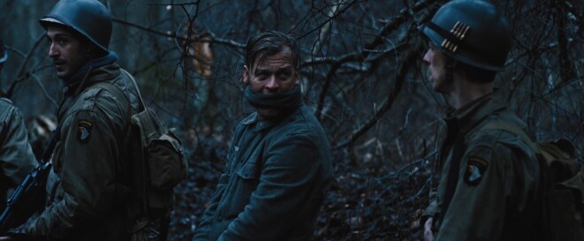 Rihards Lepers filmā "Warhunt".
