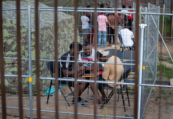 Jaunuzceltā imigrantu nometne Lietuvas pilsētā Pobradē.