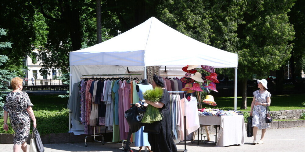 Ве́рманский парк (Большой Верманский парк, латыш. Vērmanes dārzs, Vērmaņa dārzs, Vērmaņdārzs — «Верманский сад»; устар. парк имени С. М. Кирова) — старейший парк на территории города Риги. Был основан в 1813 году по распоряжению генерал-губернатора лифляндского края и градоначальника Риги маркиза Филиппа Осиповича Паулуччи большей частью на финансовые средства вдовы предпринимателя Вермана Анны Гертруды Верман. 