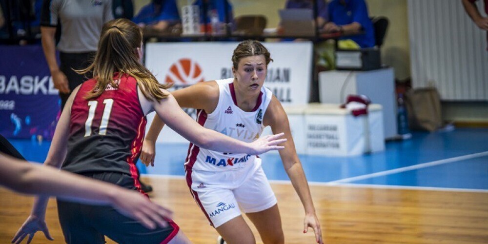 Latvijas U-20 sieviešu basketbola izlase atspēlē 18 punktu deficītu un izcīna otro uzvaru