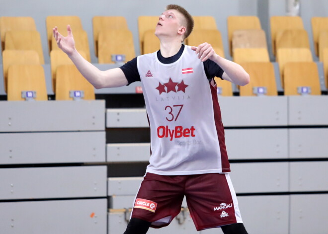 Basketbola komanda "Liepāja" no "VEF Rīga" izīrējusi Salmiņu; sastāvam pievienojies arī Šiliņš